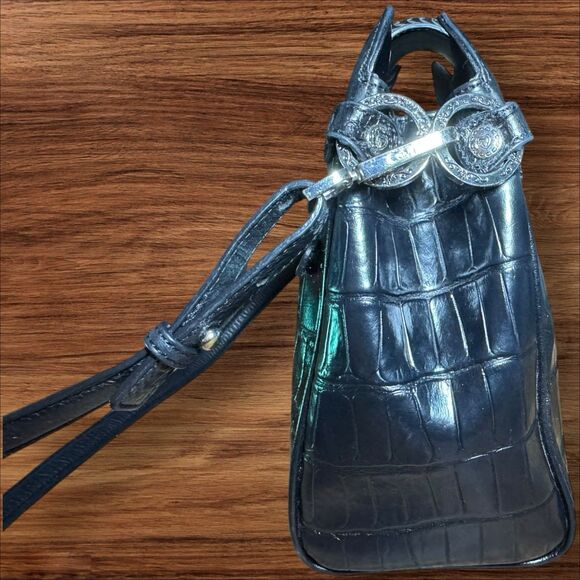 Vintage MC Black Crocodile Embossed Crossbody Bag with Silver Heart Clasp - Picture 4 of 13